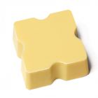 A customizable square-shaped chocolate in white milk chocolate