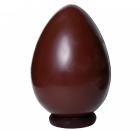 L'uovo realizzato con finissimo cioccolato scuro si presenta con una superficie liscia e lucida. La base dell'uovo è un anello realizzato interamente in cioccolato.