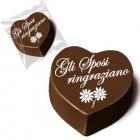 Cioccolatino a forma di cuore, incartato in bustina trasparente, con la scritta "Gli Sposi ringraziano" per matrimonio a tema cioccolato 