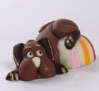 cagnolino di cioccolato con palla decorata 
