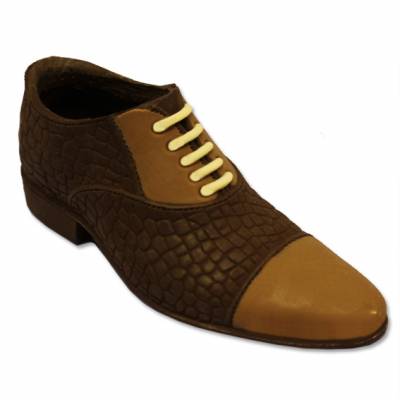 Elegantissima scarpa da uomo realizzata con tre cioccolati.