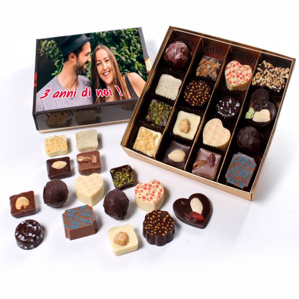 Scatola personalizzata cioccolatini farciti - Scatola regalo personalizzata di cioccolatini assortiti