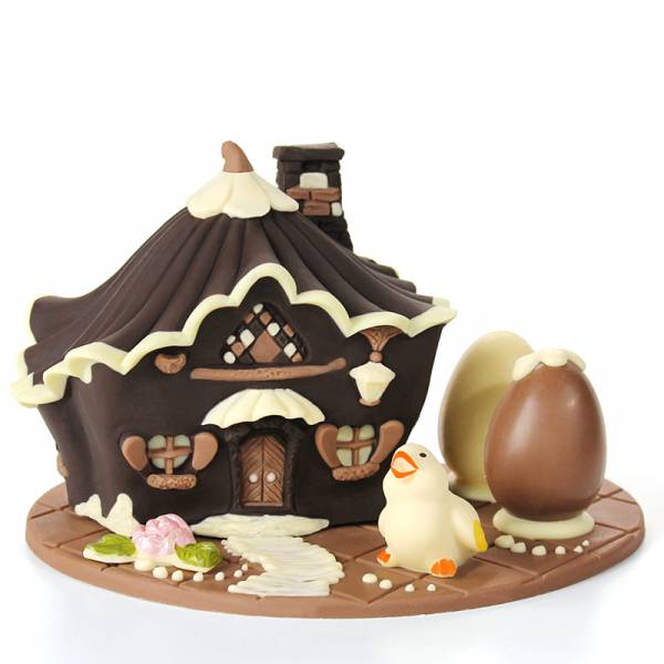 Casetta delle fate con pulcini e ovetti di Pasqua di cioccolato - Uova di Pasqua